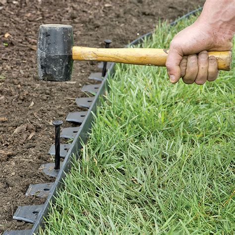 Plastic lawn edging EasyFlex Pound-in Landscape Edging with Anchoring Stakes, 4